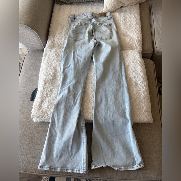 American Eagle Outfitters Light Wash Flare Jeans Next Level Stretch - Picture 3 of 4